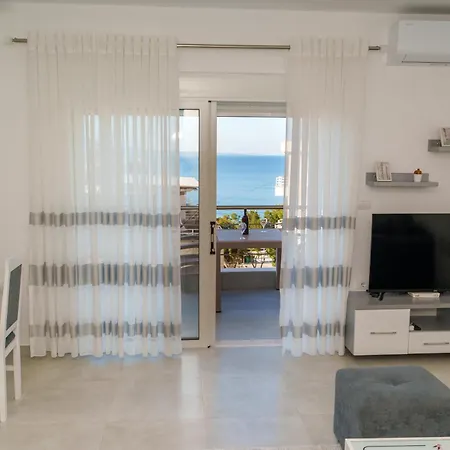 Nedo Apartament's * Saranda